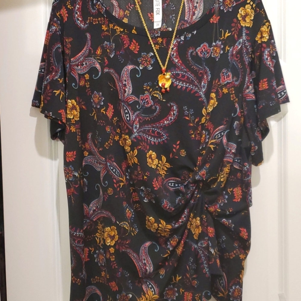 Black paisley knotted blouse - Picture 1 of 6